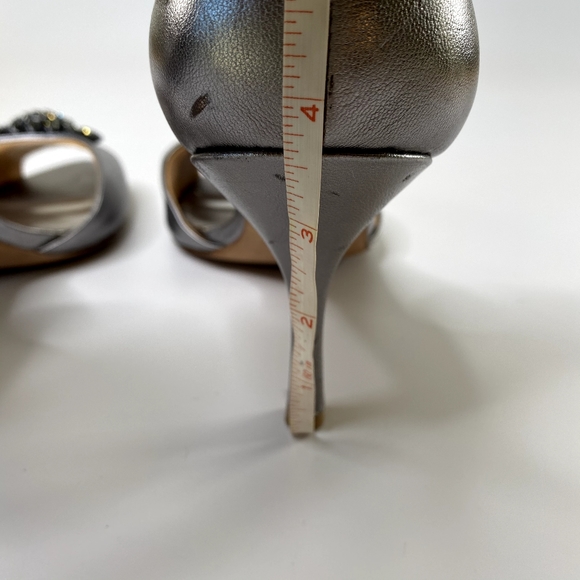 BADGLEY MISCHKA Silver Leather Peep Toe Heels Sz 10 - Picture 10 of 14